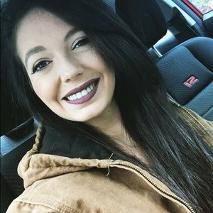 Meet your Posher, Haley